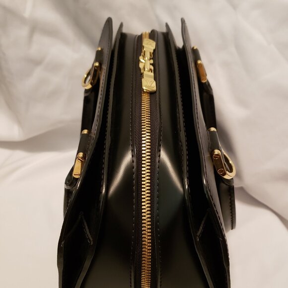 **SOLD**Louis Vuitton Pont Neuf Epi Noir -Black With Gold Hardware M52052 - 2004 - Picture 4 of 16